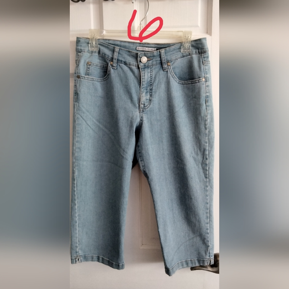 Bandolinoblu Women's Light Blue Denim Bermuda Shorts - Classic Mid-Rise